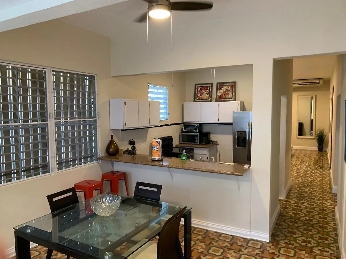 Calle Hollanda 3 Bedroom Home San Juan
